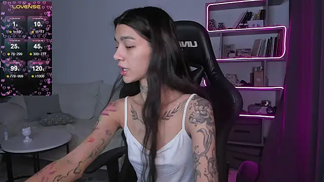 vinkitinkii online show from 12/23/24, 09:27