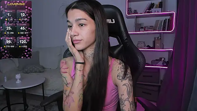 vinkitinkii online show from 12/24/24, 09:39