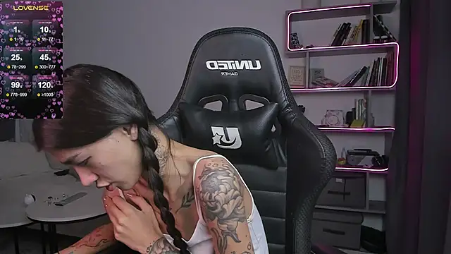 vinkitinkii online show from 01/13/25, 09:52