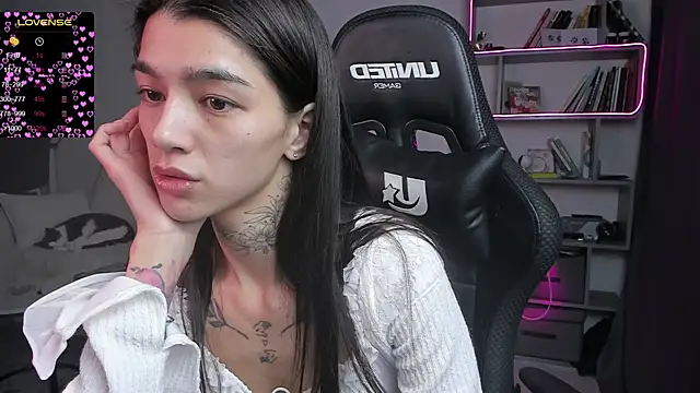 vinkitinkii online show from 02/06/25, 09:22