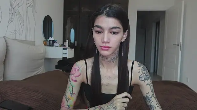 vinkitinkii online show from 10/22/25, 06:57