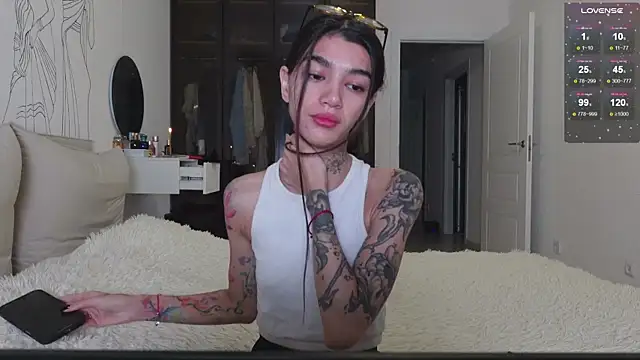 vinkitinkii online show from 11/15/25, 04:43