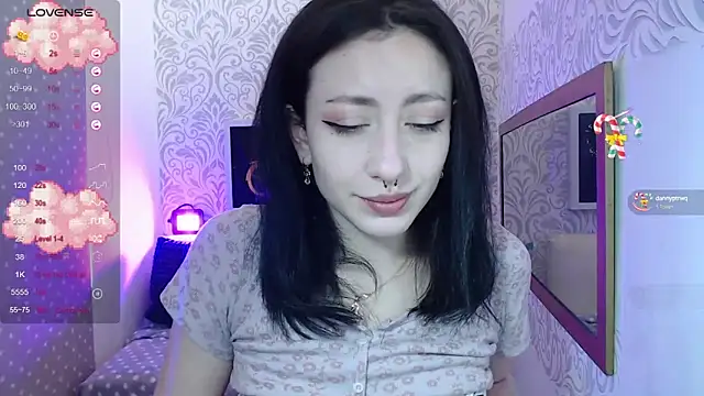 lili hott63 online show from 12/26/24, 03:31