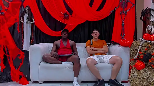 hot  guys  online show from 10/27/25, 07:18