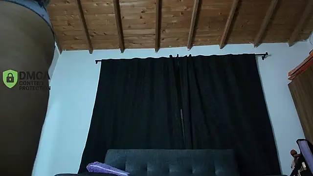 yungelitamor  online show from 03/30/26, 05:30