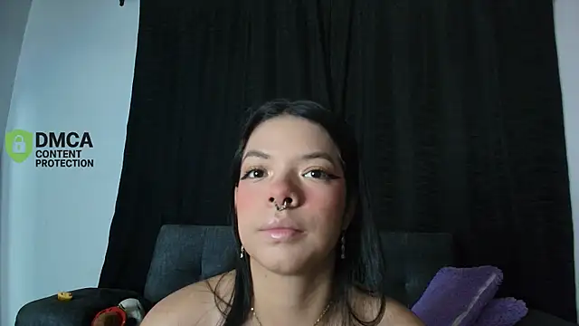 yungelitamor  online show from 05/22/26, 05:03