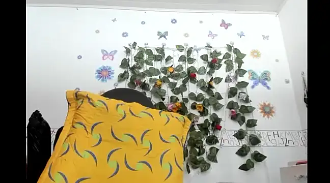 Snapshot of lili_breastxxx chatting on 03/01/25, 04:54 lili breastxxx online show from 03/01/25, 04:54