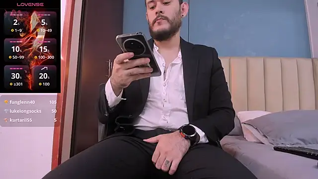 jeanpiere  online show from 11/30/25, 01:15