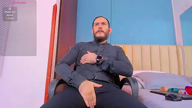 jeanpiere  online show from 12/21/25, 03:35