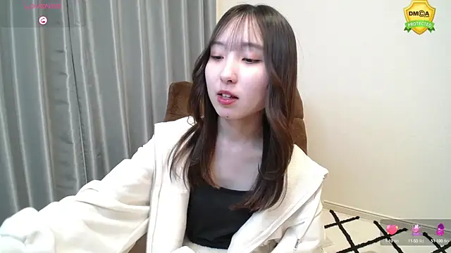 -yui xx online show from 01/12/25, 11:50