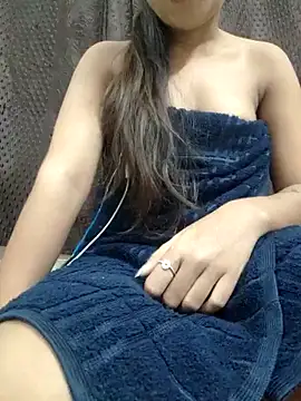 Snapshot of Roshni_98 chatting on 02/12/25, 12:33 Roshni 98 online show from 02/12/25, 12:33