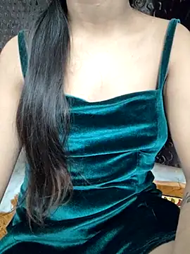 Snapshot of Roshni_98 chatting on 03/01/25, 03:49 Roshni 98 online show from 03/01/25, 03:49