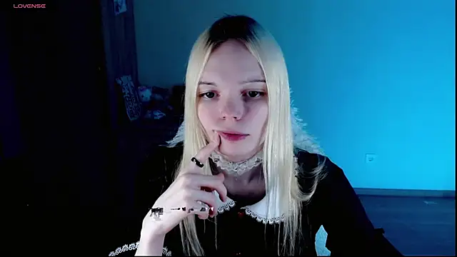 Emily Nyaffee online show from 02/21/25, 01:22