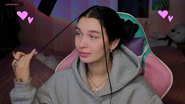 Amanda Tender online show from 11/03/25, 11:48