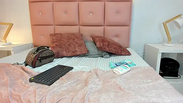 lhiamfit online show from 11/07/25, 02:50