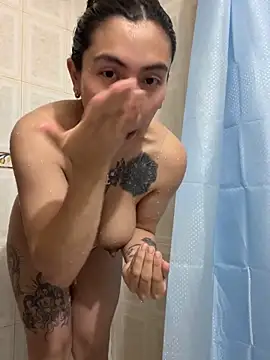 emma rouse69 online show from 10/21/25, 02:07