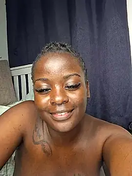 Snapshot of hornycreamybabe chatting on 03/22/25, 11:53 hornycreamybabe online show from 03/22/25, 11:53