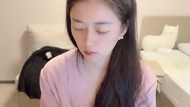 A-xena online show from 10/24/25, 02:41