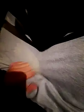 Snapshot of _badboyyy_6969 chatting on 10/28/25, 03:58  badboyyy 6969 online show from 10/28/25, 03:58