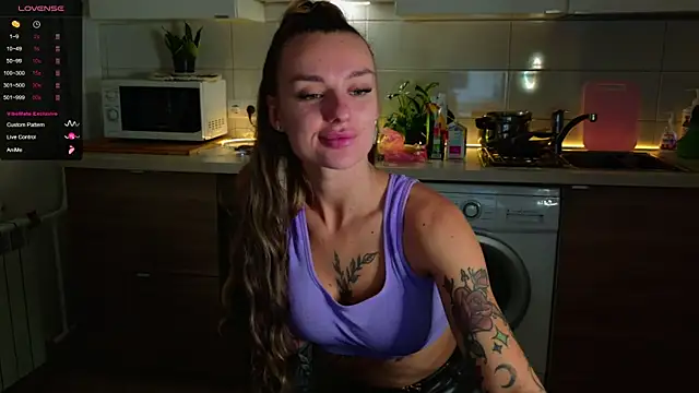 MissLovex online show from 10/27/25, 03:43