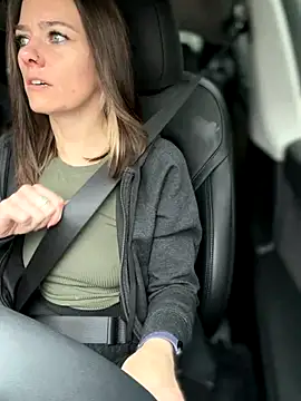 LadyLena1 online show from 11/03/25, 08:21