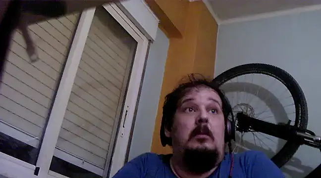 Snapshot of porkorossy chatting on 01/12/25, 12:39 porkorossy online show from 01/12/25, 12:39