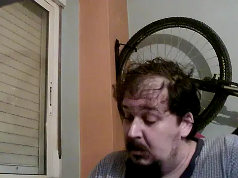 Snapshot of porkorossy chatting on 01/24/25, 10:08 porkorossy online show from 01/24/25, 10:08