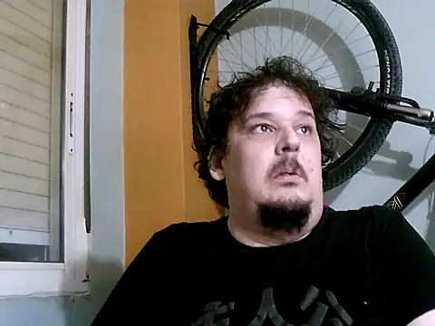 Snapshot of porkorossy chatting on 03/01/25, 10:21 porkorossy online show from 03/01/25, 10:21