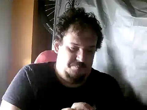 Snapshot of porkorossy chatting on 09/14/25, 01:43 porkorossy online show from 09/14/25, 01:43