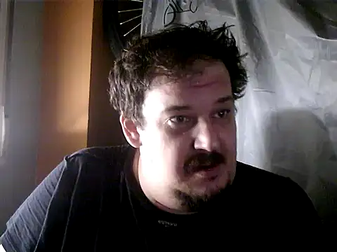 Snapshot of porkorossy chatting on 09/22/25, 12:51 porkorossy online show from 09/22/25, 12:51