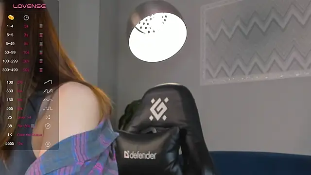 Snapshot of Skinny_Alice chatting on 03/03/25, 01:10 Skinny Alice online show from 03/03/25, 01:10