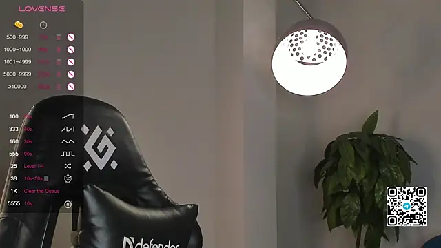 Snapshot of Skinny_Alice chatting on 03/03/25, 04:14 Skinny Alice online show from 03/03/25, 04:14