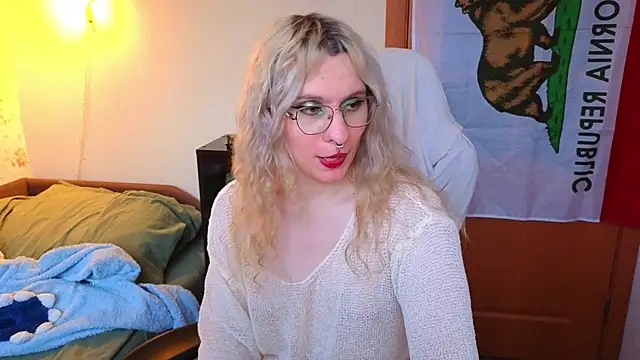 Snapshot of Lori_Myaf chatting on 02/04/26, 02:12 Lori Myaf online show from 02/04/26, 02:12