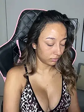 DianaHopson online show from 02/01/25, 10:37