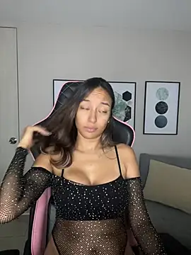 DianaHopson online show from 02/05/25, 11:06