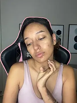 DianaHopson online show from 02/08/25, 10:29