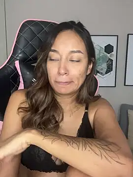 DianaHopson online show from 02/09/25, 06:05