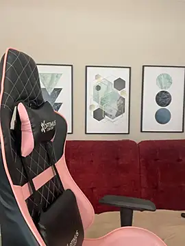 DianaHopson online show from 03/20/25, 01:59