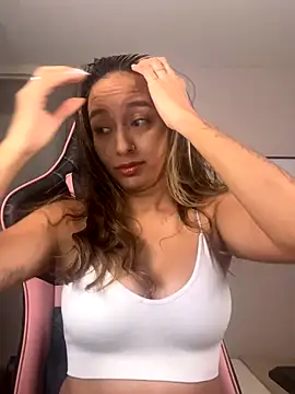 DianaHopson online show from 10/03/25, 11:35