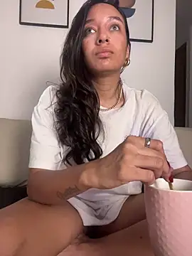 DianaHopson online show from 02/05/26, 01:21