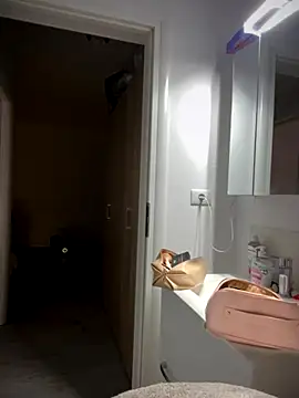 Ella Charm online show from 11/02/25, 04:42