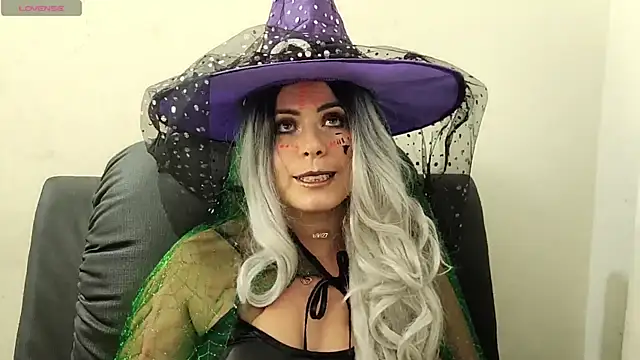 irinasweet27 online show from 10/31/25, 01:50