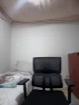 lilian prada online show from 04/17/26, 07:50