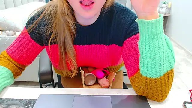 EveLove33 online show from 03/21/26, 05:05