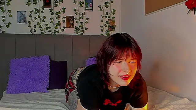 miss Lizzy online show from 01/16/25, 01:27