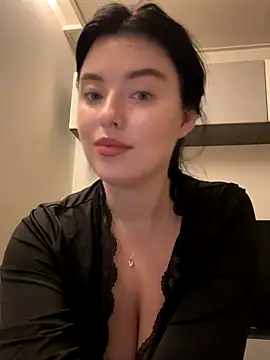 Angela Fosterr online show from 10/11/25, 04:38