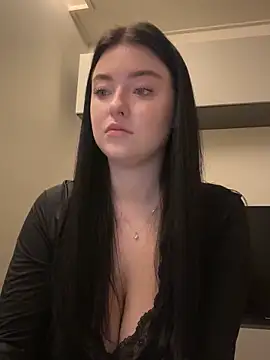 Angela Fosterr online show from 10/28/25, 01:58