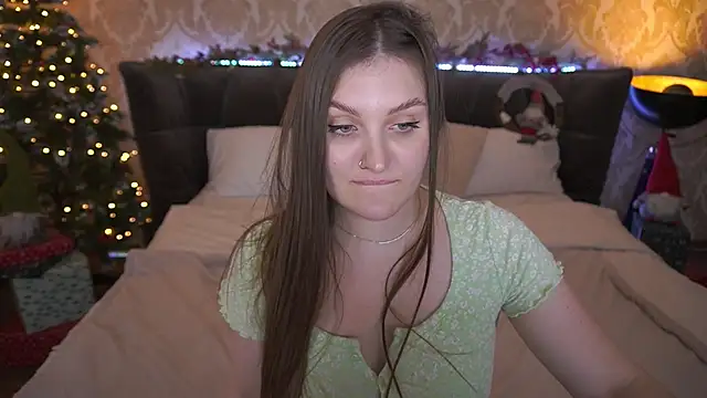 EmmyCharmm online show from 12/23/24, 09:49