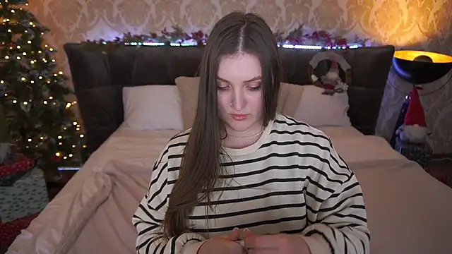 EmmyCharmm online show from 12/23/24, 12:52