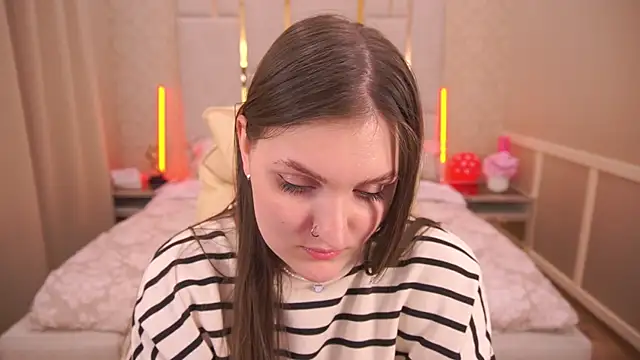 EmmyCharmm online show from 03/06/25, 12:52